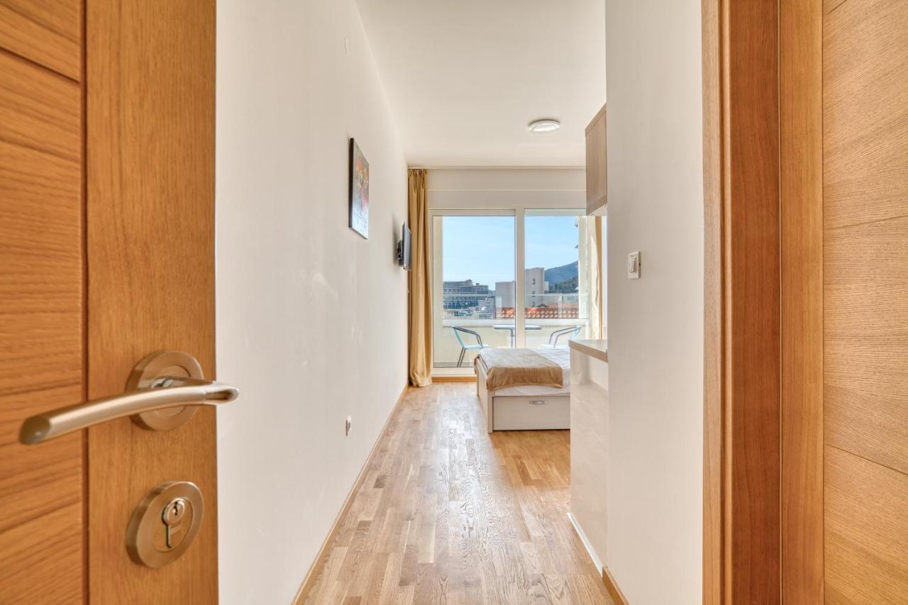 Ivanovic Residences Budva Bagian luar foto